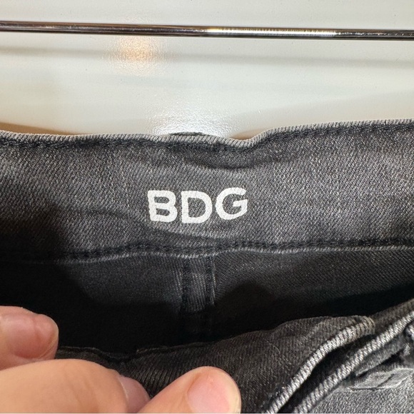 BDG Washed Black Super High Rise Twig Skinny Jeans Size 28 - Picture 3 of 5
